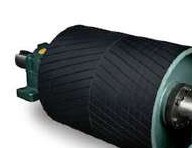 Conveyor pulley with herringbone rubber lagging